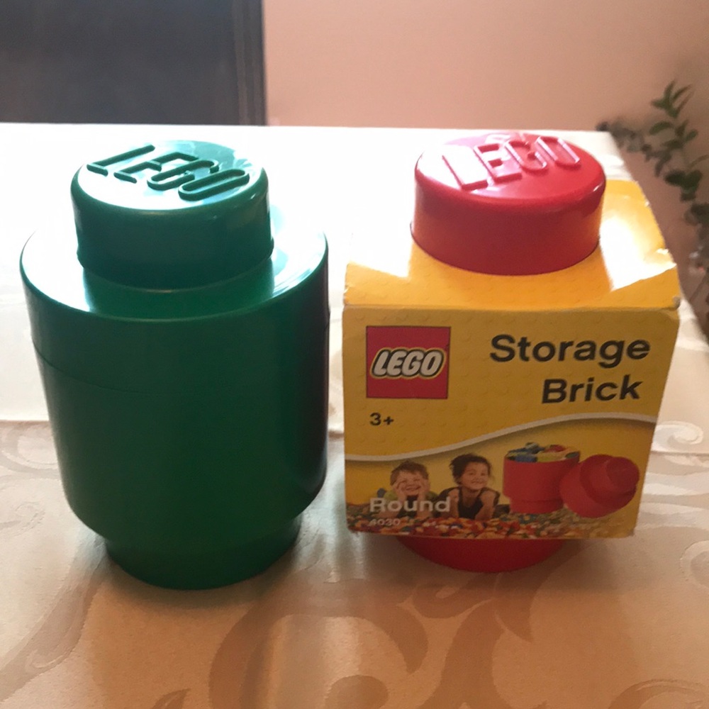 LEGO Storage Brick Set - Green and Red